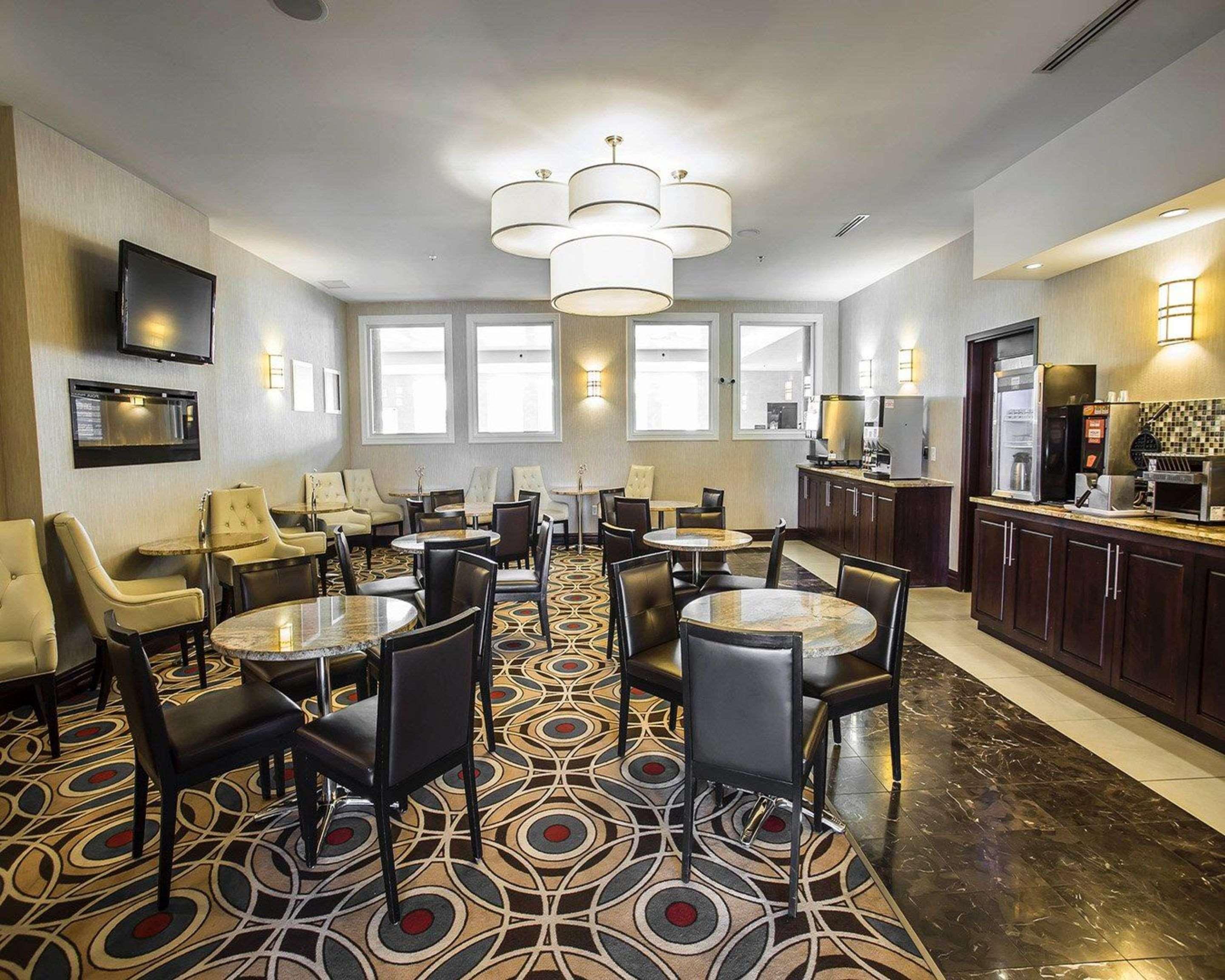 Comfort Hotel Bayer'S Lake Timberlea Εξωτερικό φωτογραφία