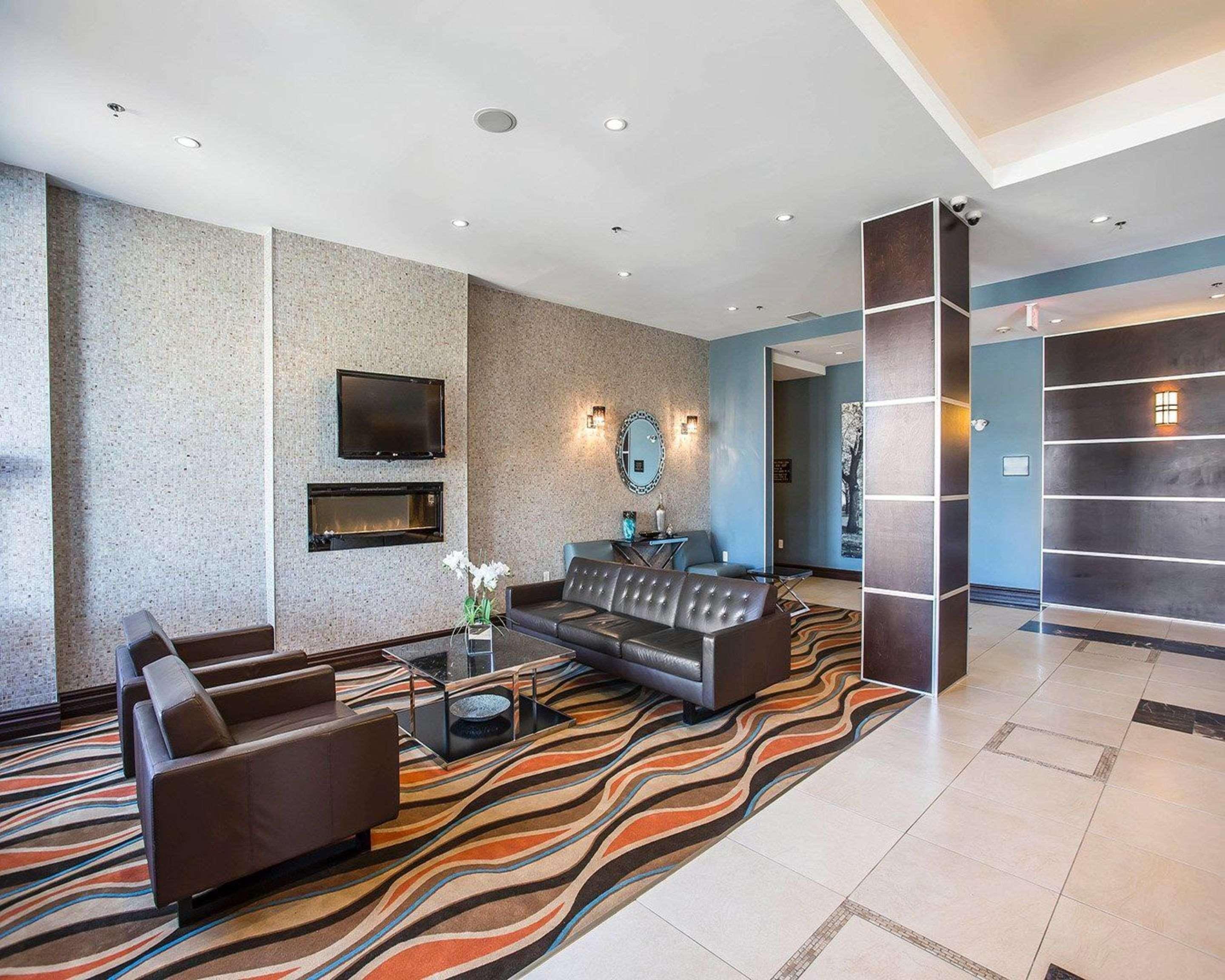 Comfort Hotel Bayer'S Lake Timberlea Εξωτερικό φωτογραφία