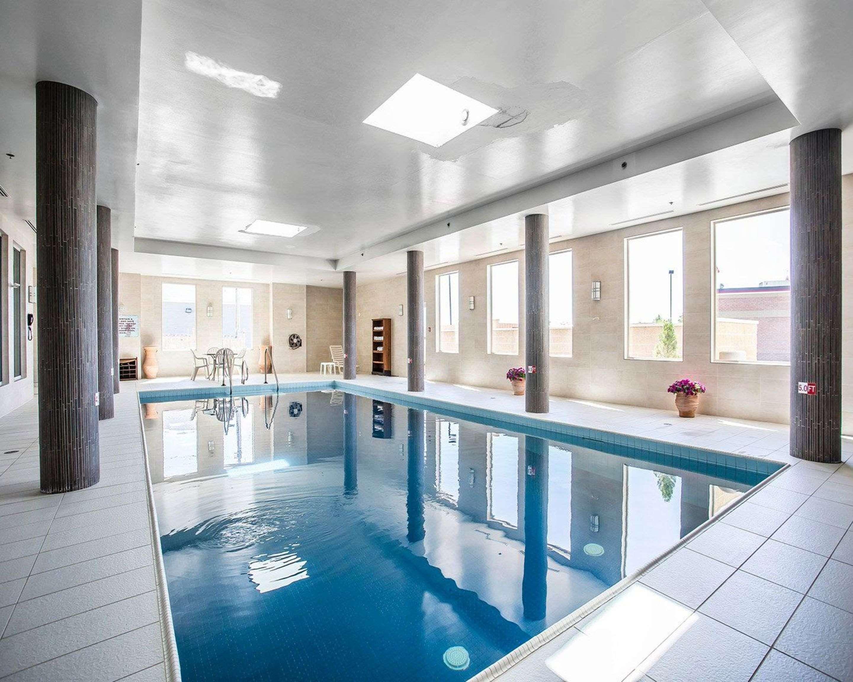 Comfort Hotel Bayer'S Lake Timberlea Εξωτερικό φωτογραφία