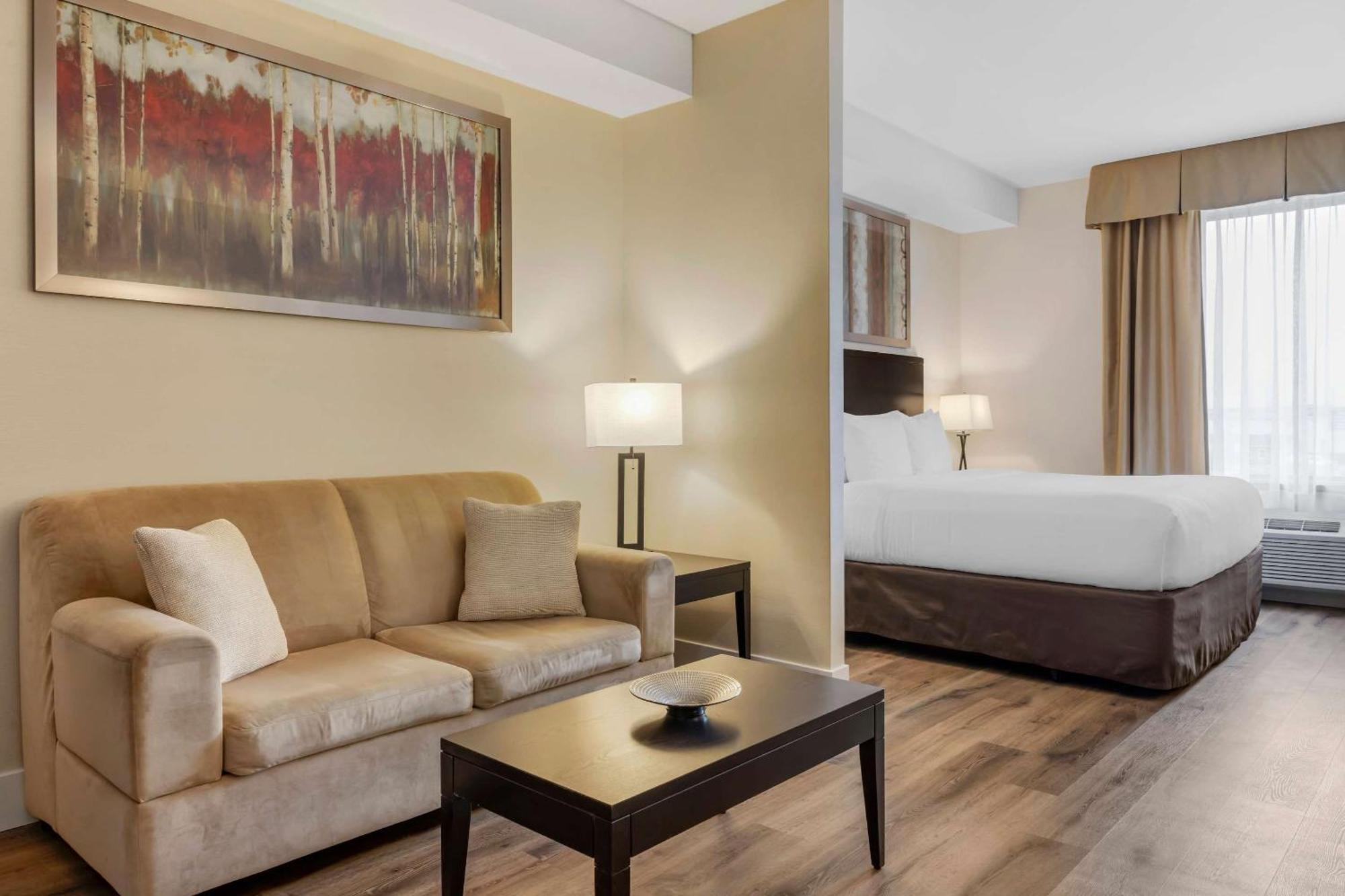 Comfort Hotel Bayer'S Lake Timberlea Εξωτερικό φωτογραφία
