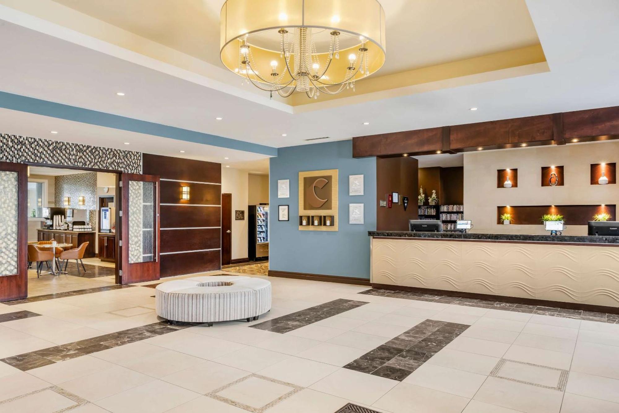 Comfort Hotel Bayer'S Lake Timberlea Εξωτερικό φωτογραφία