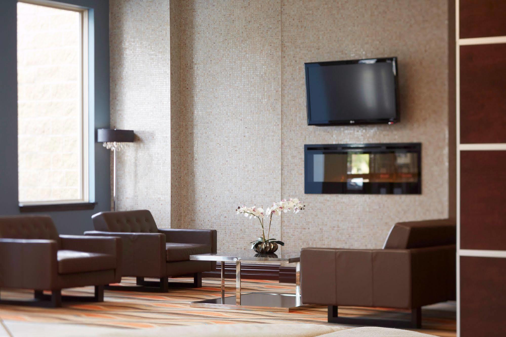 Comfort Hotel Bayer'S Lake Timberlea Εξωτερικό φωτογραφία